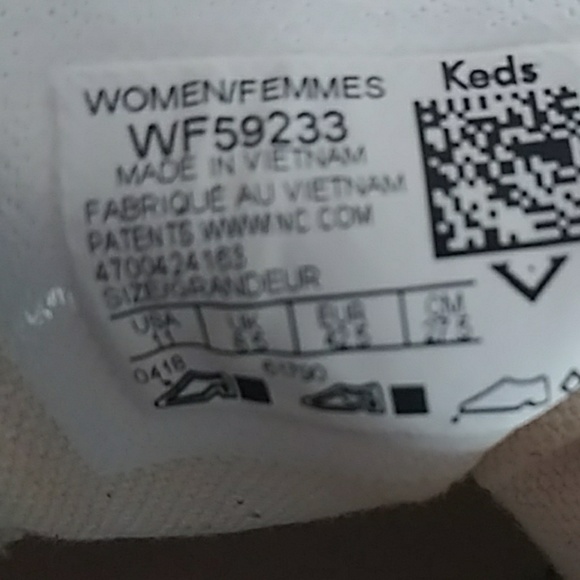 Metallic Keds                NWOT - Picture 4 of 6